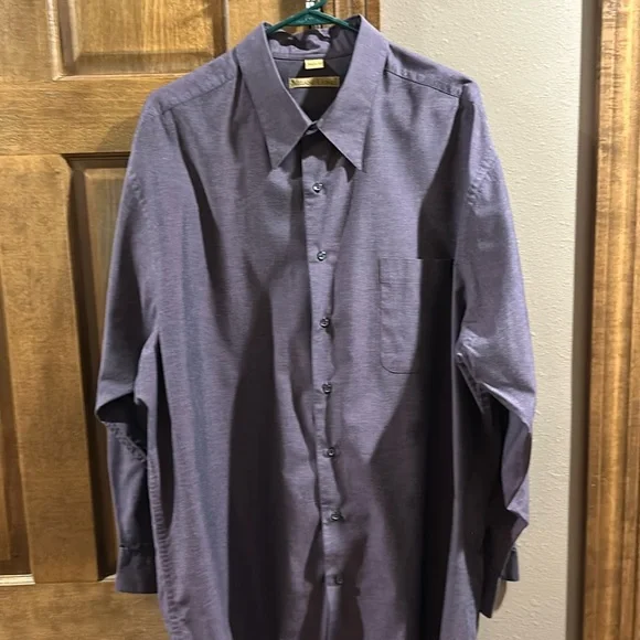 milano uomo dress shirts Milano uomo collard shirt size:34/35 accepting any offers!!!